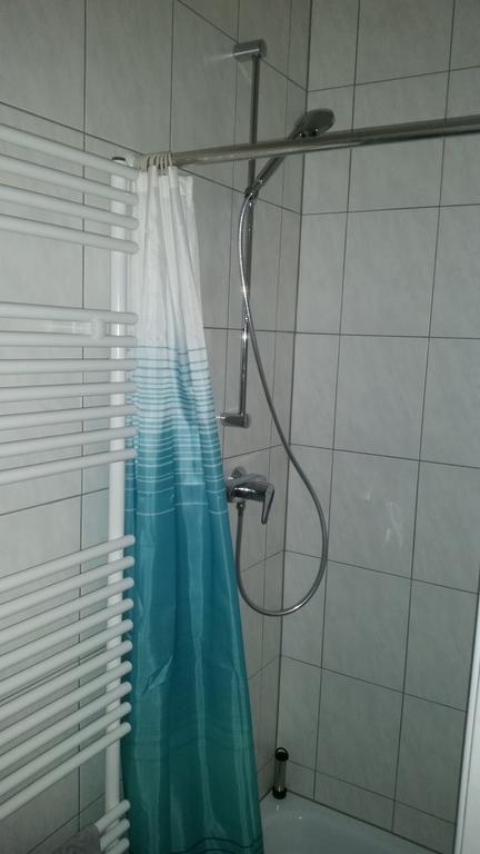 Ferienwohnung Fiwa Fewo-1 Und Fewo-2 Pirmasens Habitación foto