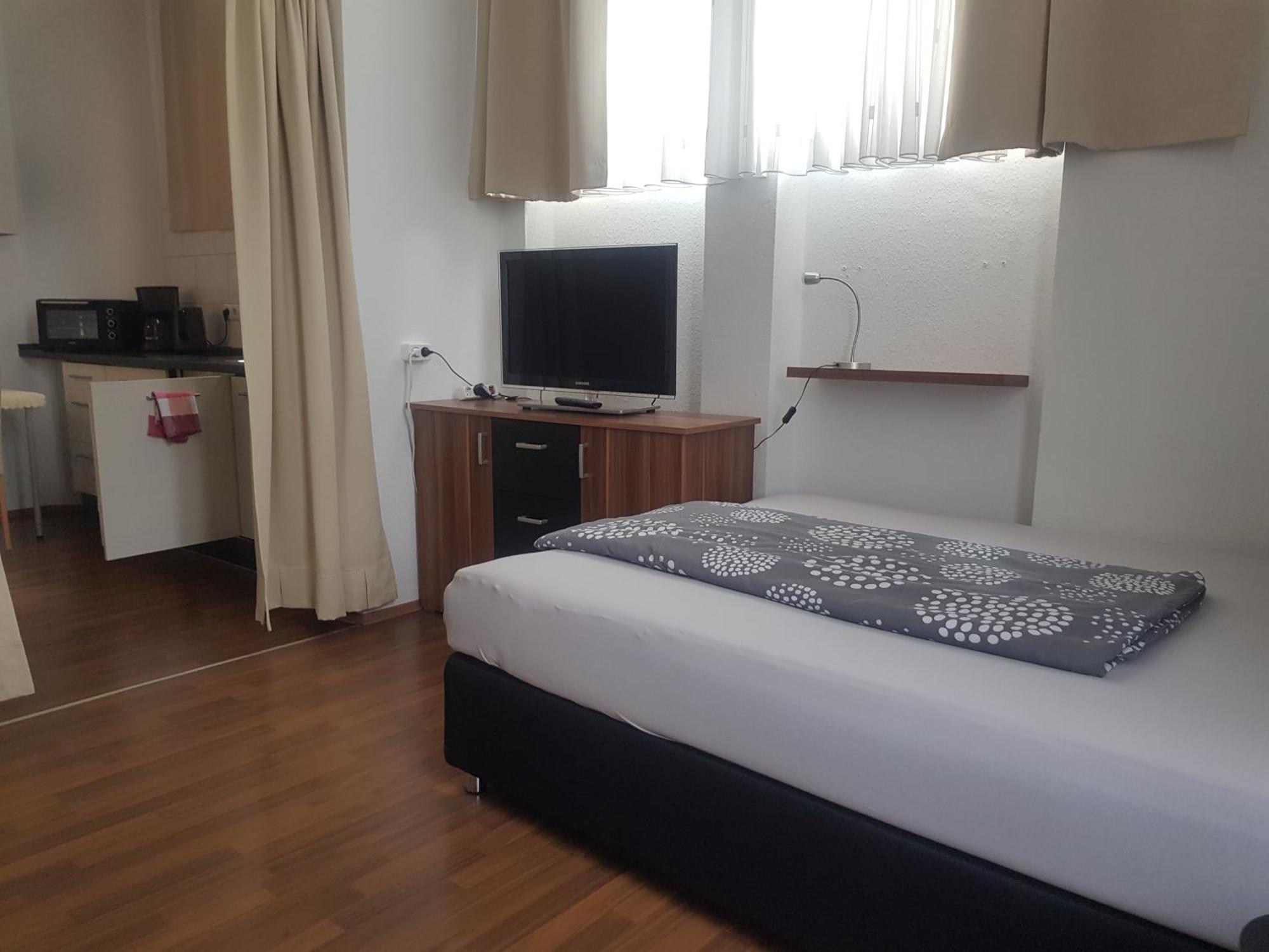 Ferienwohnung Fiwa Fewo-1 Und Fewo-2 Pirmasens Habitación foto